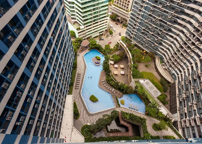 Makati Chic 1br And Balcony With Pool View * Manila