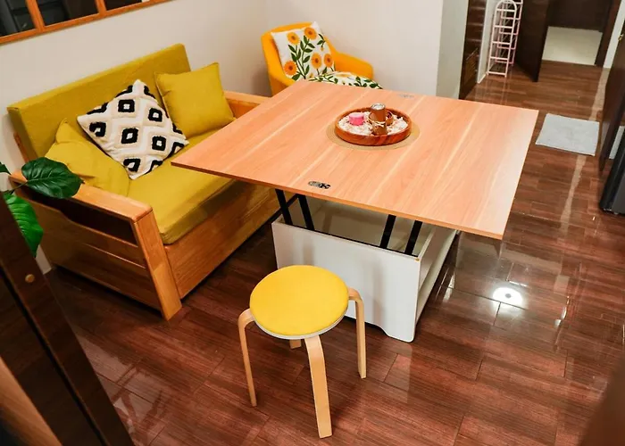 Makati Chic 1br And Balcony With Pool View *