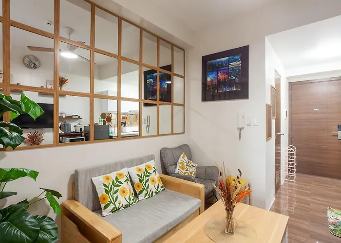 Makati Chic 1br And Balcony With Pool View Apartment Manila