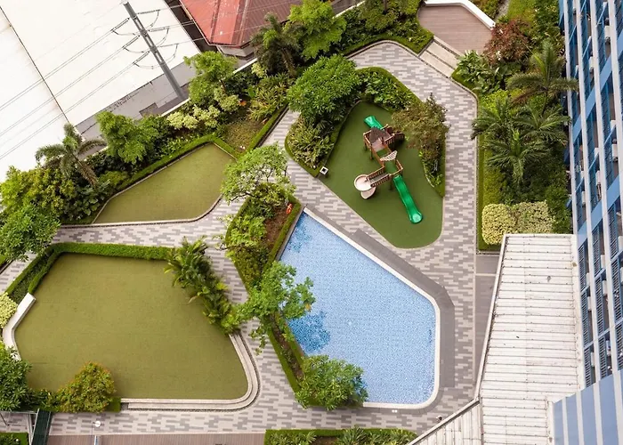 Apartment Makati Chic 1br And Balcony With Pool View Manila