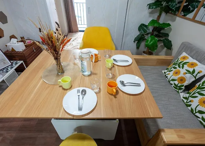 Makati Chic 1br And Balcony With Pool View * Manila