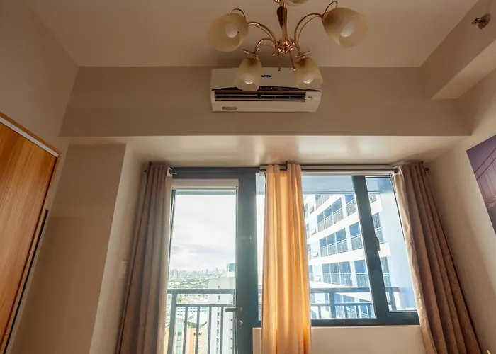 Makati Chic 1br And Balcony With Pool View Manila
